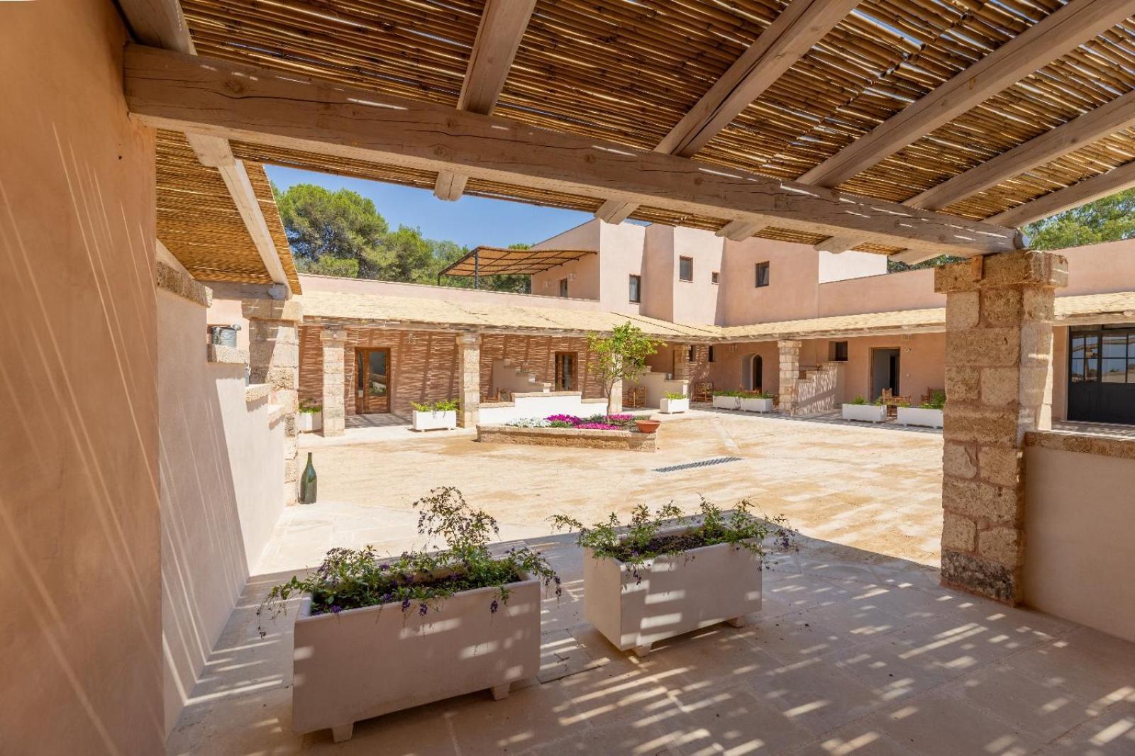 Masseria Scafazzi Hotel Presicce Exterior photo